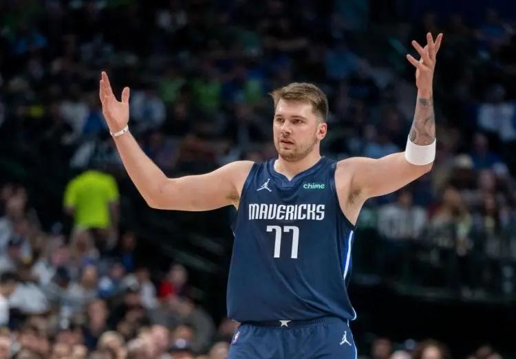 包含东契奇焦点对战,德罗巴与80激战瑞士队分钟,比赛规则变更胜负难料!的词条 包含东契奇焦点对战,德罗巴与80激战瑞士队分钟,比赛规则变更胜负难料!的词条