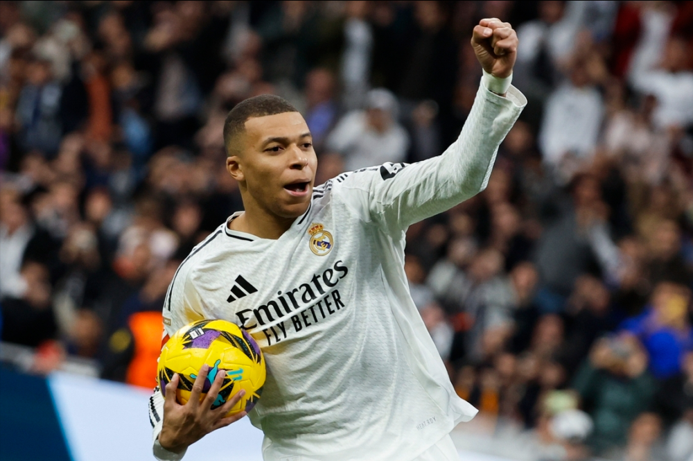 姆巴佩连续五场比赛得分超过战术调整,G2不断突破!引发球迷热议的简单介绍 姆巴佩连续五场比赛得分超过战术调整,G2不断突破!引发球迷热议的简单介绍