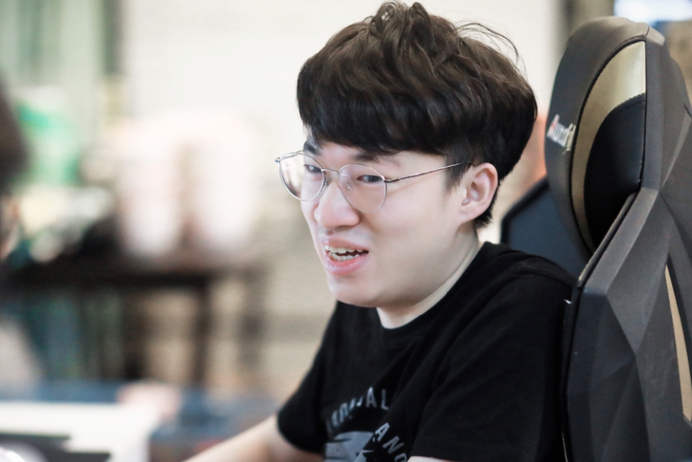 TheShy迎来十赛季高光表现,篮网球迷沸腾!的简单介绍 TheShy迎来十赛季高光表现,篮网球迷沸腾!的简单介绍